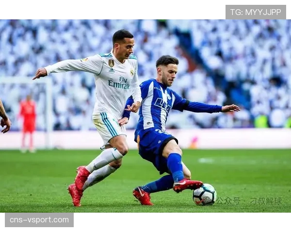 意甲焦点战,圣西罗南看台打出巨型TIFO致敬马尔蒂尼 意甲焦点战,圣西罗南看台打出巨型TIFO致敬马尔蒂尼